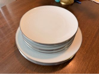 Different China plates and salad plates