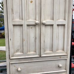 Armoire Cabinet
