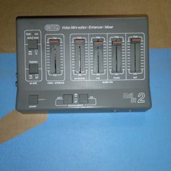 Video Mini-editor/ Mixer