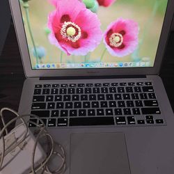 Apple Macbook