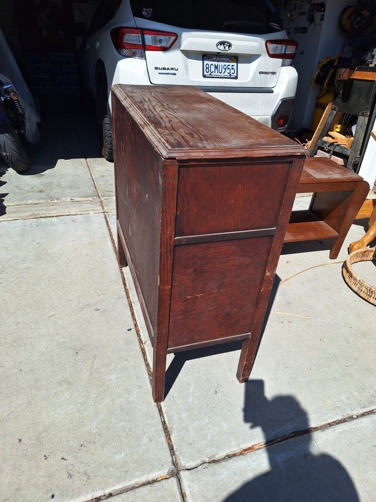 Antique Cabinet/blanket Chest/quilt Cabinet