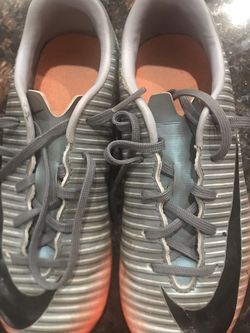 Girl’s Soccer Cleats