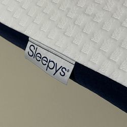 Sleepys Queen Size Mattress 