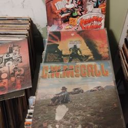 2000 Vinyl Records 1400 CDs 1000 Cassettes And? 45s