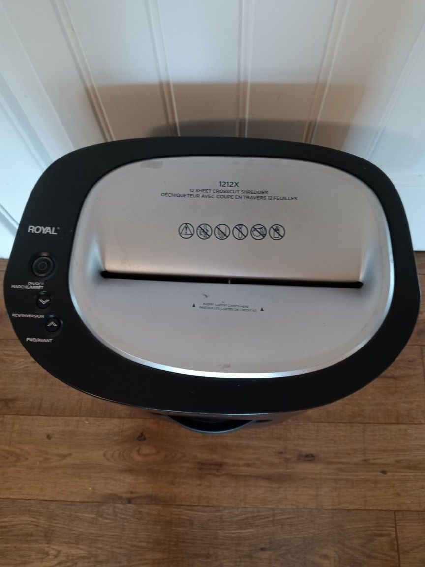 Royal , Paper Shredder, Paper Shredders