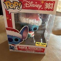 Pop! Figure 983 Disney Santa Stitch With Scrimp (Hot Topic Exclusive)