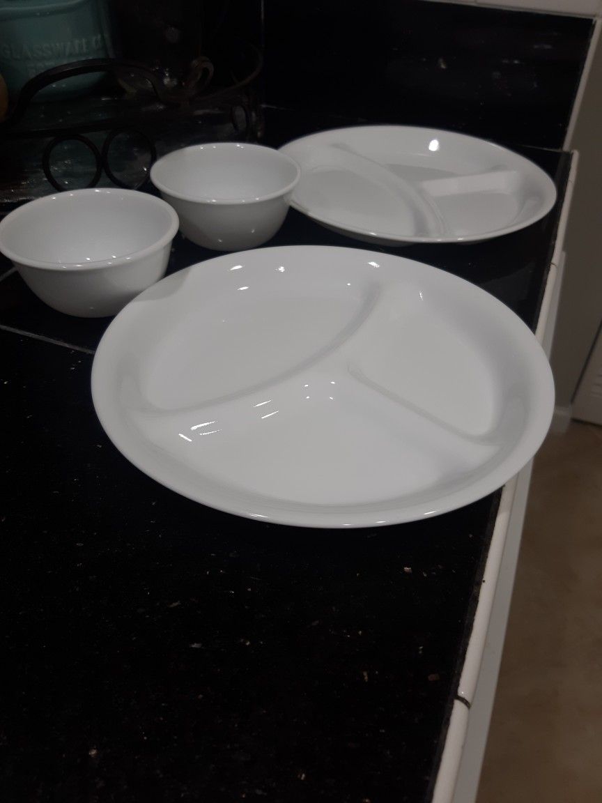 New WOT CORELLE Divided PLATES, $3 Each Or Both For $5