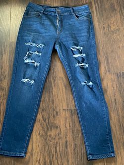 Women’s Dark Wash Distressed Skinny Jeans
