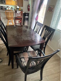 Dining table FREE