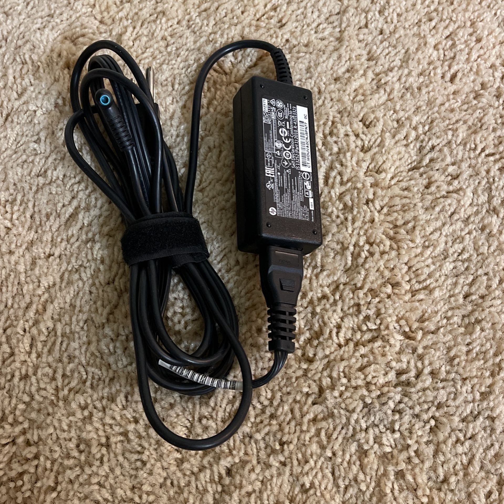 Genuine AC Adapter For ASUS Eee PC 900 901 900HA 900HD 1000 battery charger Cord