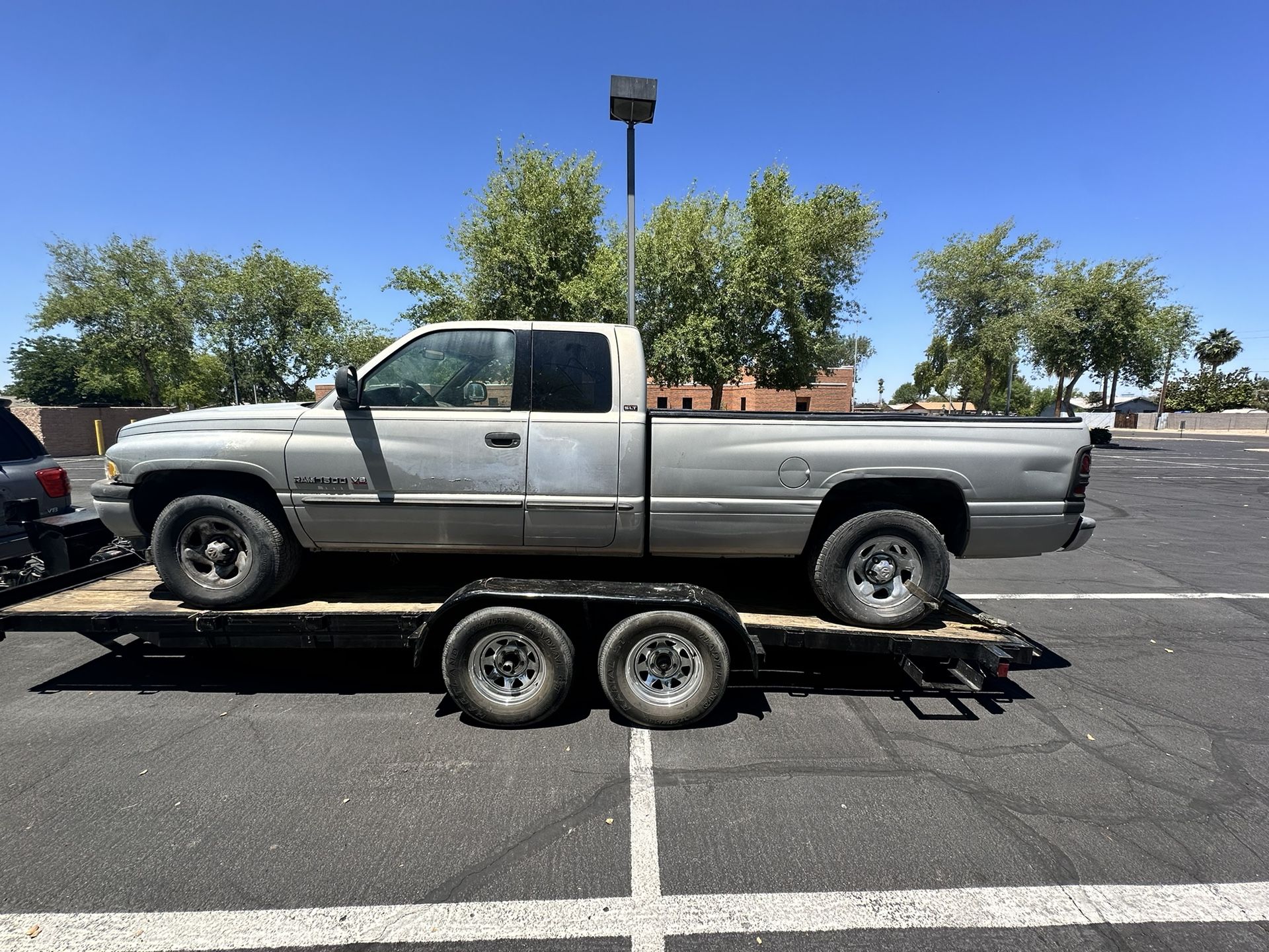 2001 dodge ram 1500 Club Cab Long bed 2wd for parts