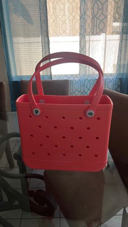 bogg bag woman’s