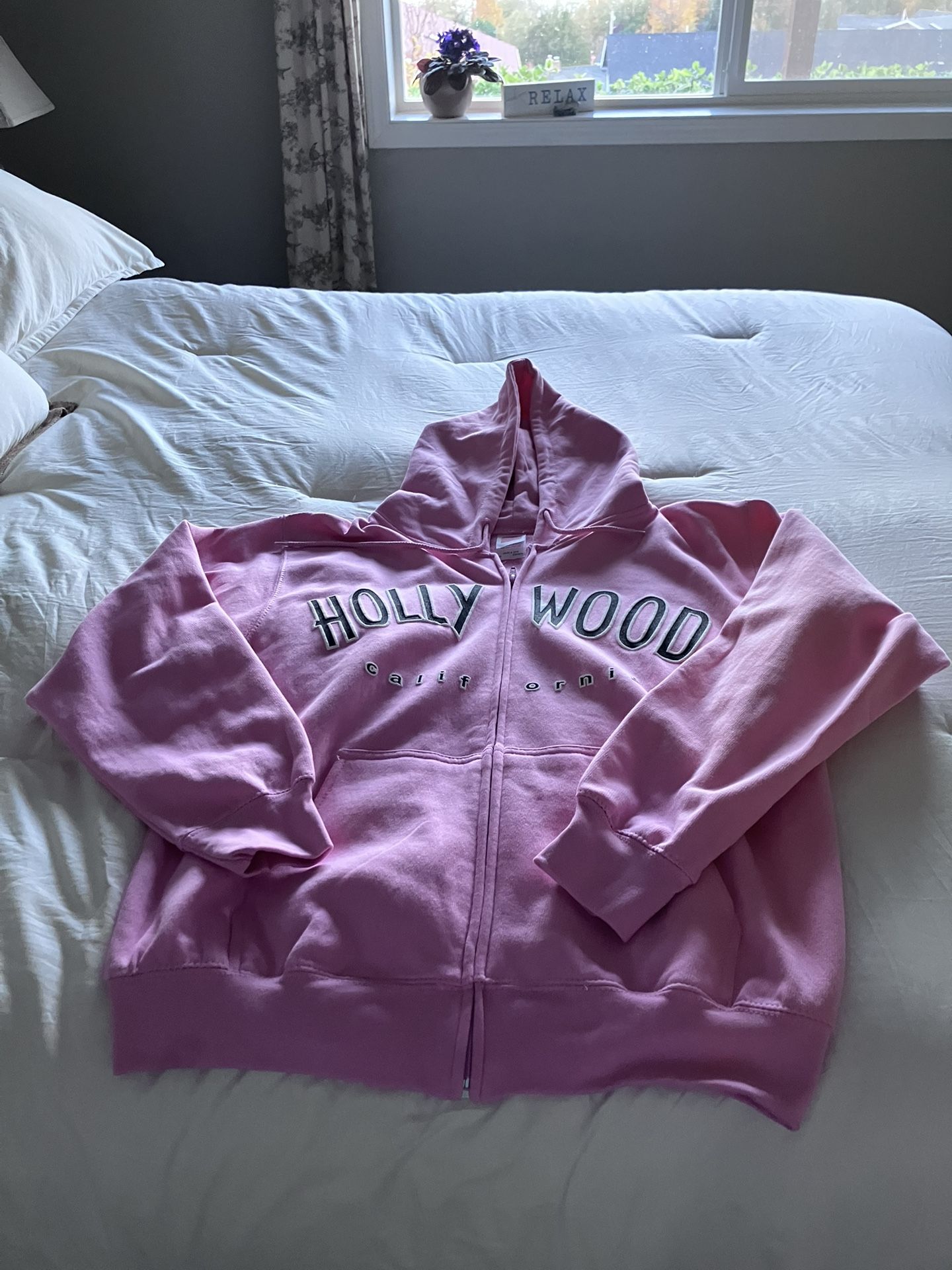 Hollywood Hoodie Women’s-Medium