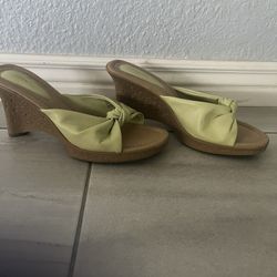 Cute Womenâs Wedge Heels