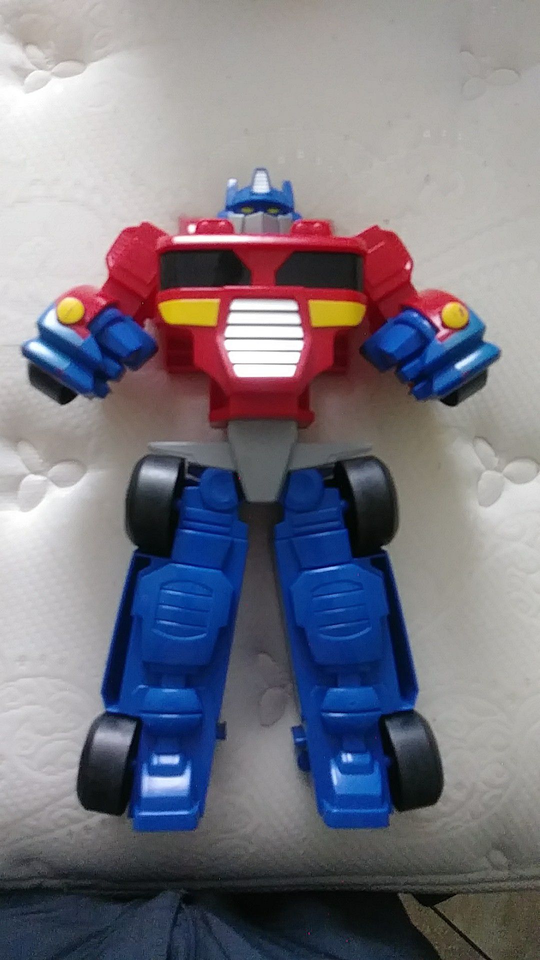 Big collectible optimus prime transformer toy