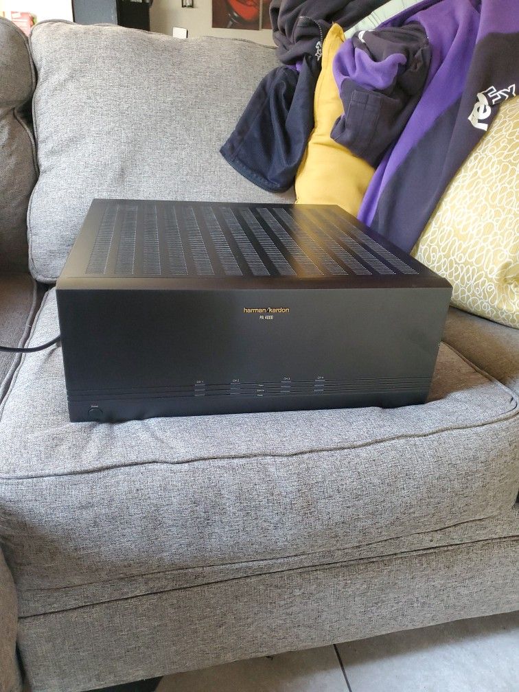 Harman Kardon PA-4000 Amplifier