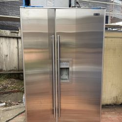 Sub-Zero 42" Side-by-Side Fridge & Freezer (Model 680/S) Refrigerator 