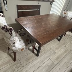 Dining Table Set