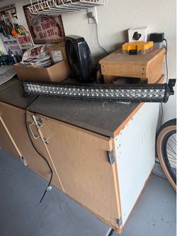 Razor strip light
