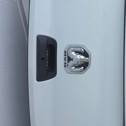 Dodge ram tail gate missing camera