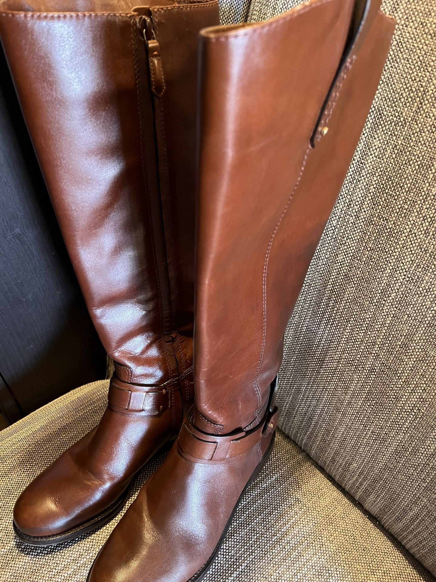 Tory Burch Boots