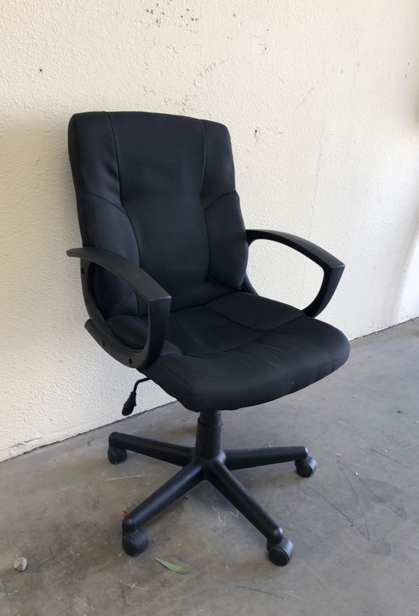Computer chair for Sale in Riverside, CA - OfferUp