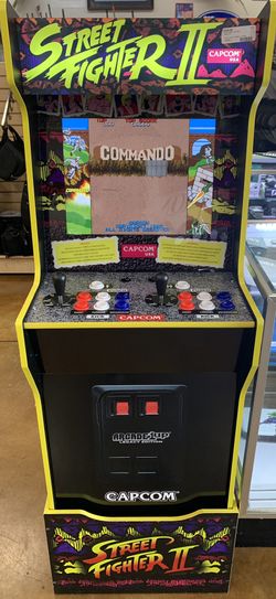 Street Fighter II Arcade Game