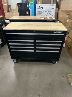 Husky 46”- 9 drawer black work bench