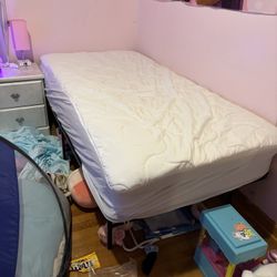 Twin Platform Bed And Mattress 