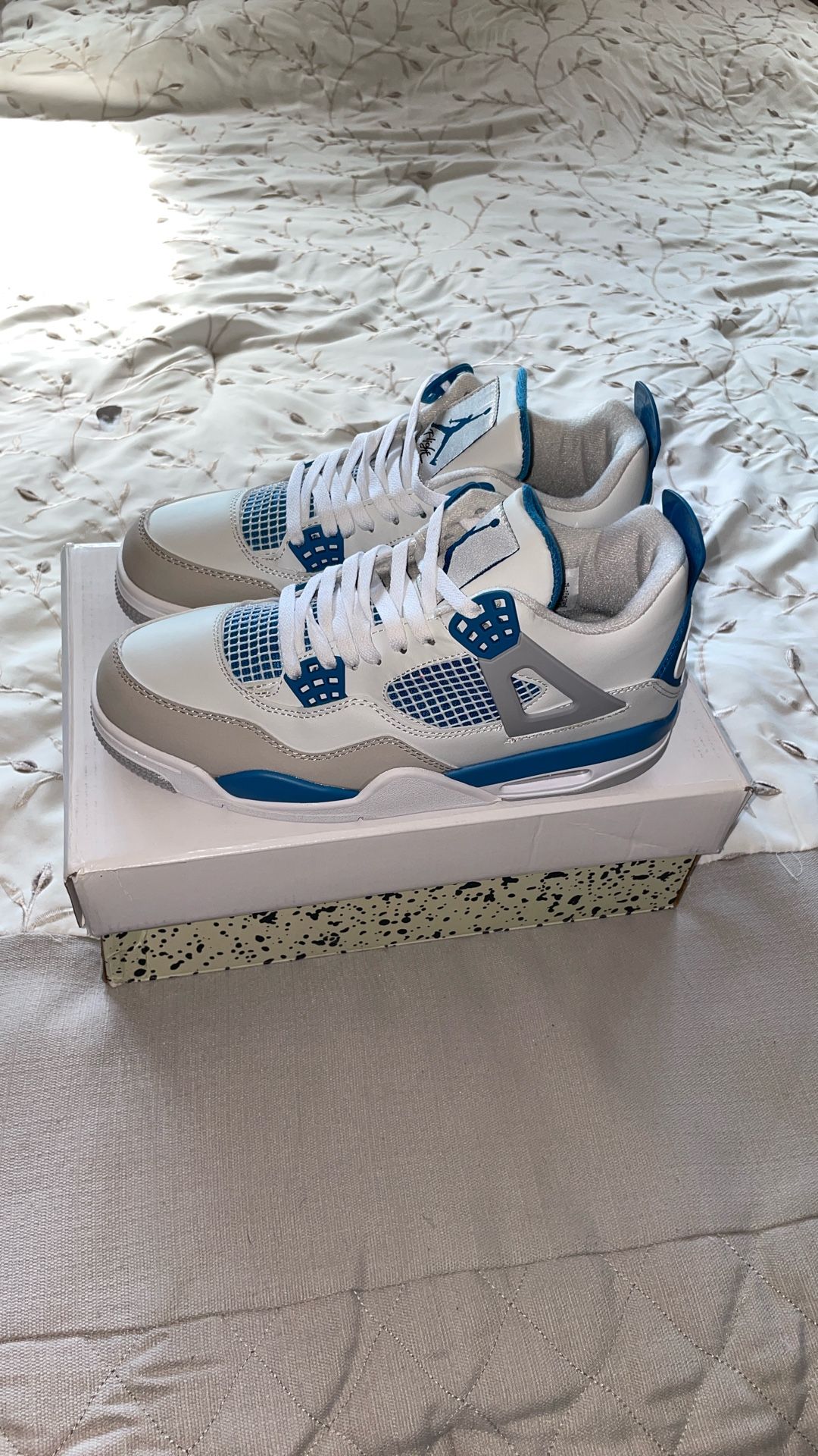 Jordan 4 Military Blue 9.5