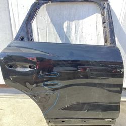 2019 2020 2021 2022 2023 AUDI Q3 REAR RIGHT DOOR SHELL OEM