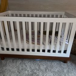 Baby Crib 