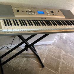 Yamaha keyboard 