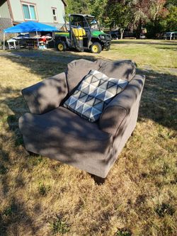 Comfy chair with pillow