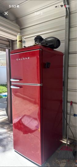 Refrigerator
