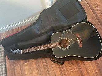 Fender acoustic Guitar with case