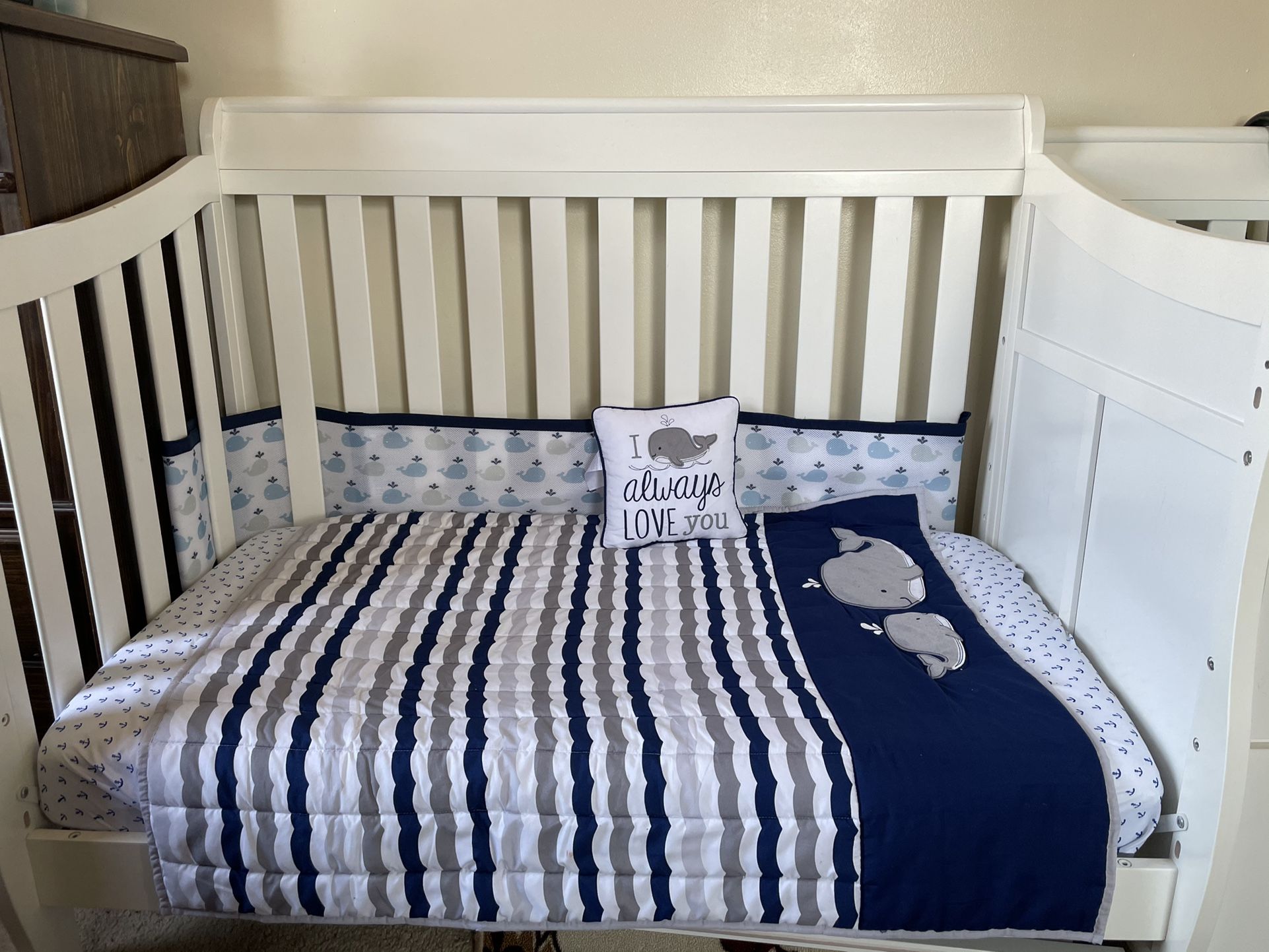 Baby Crib With Dresser And Changing Station