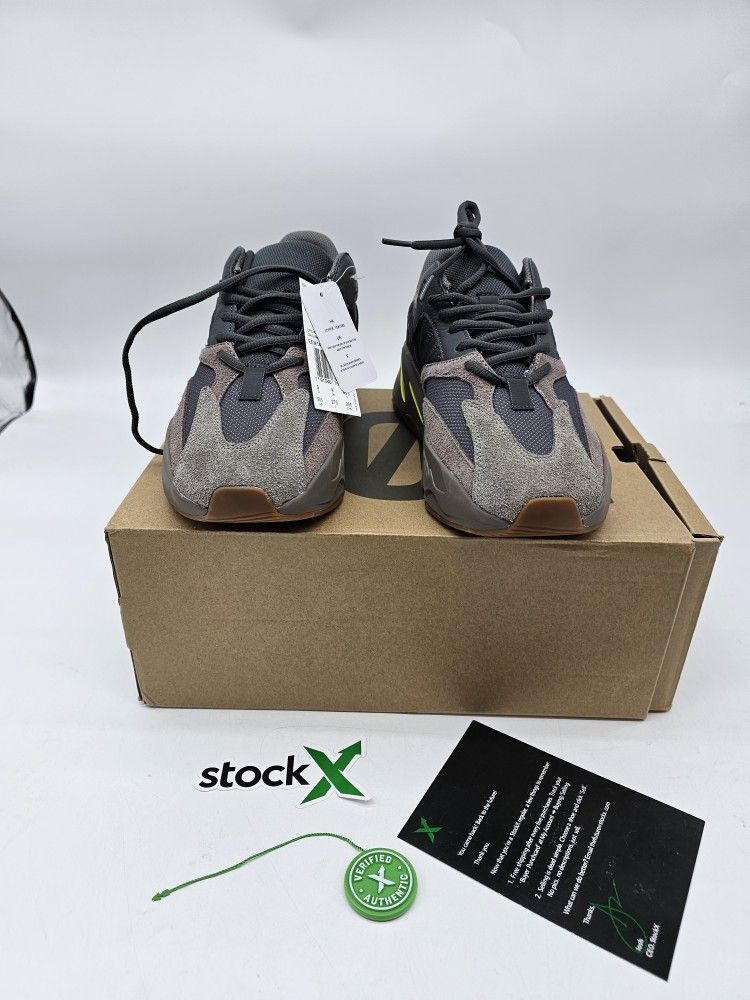 Yeezy Adidas Boost 700 Size 9.5 In Men 