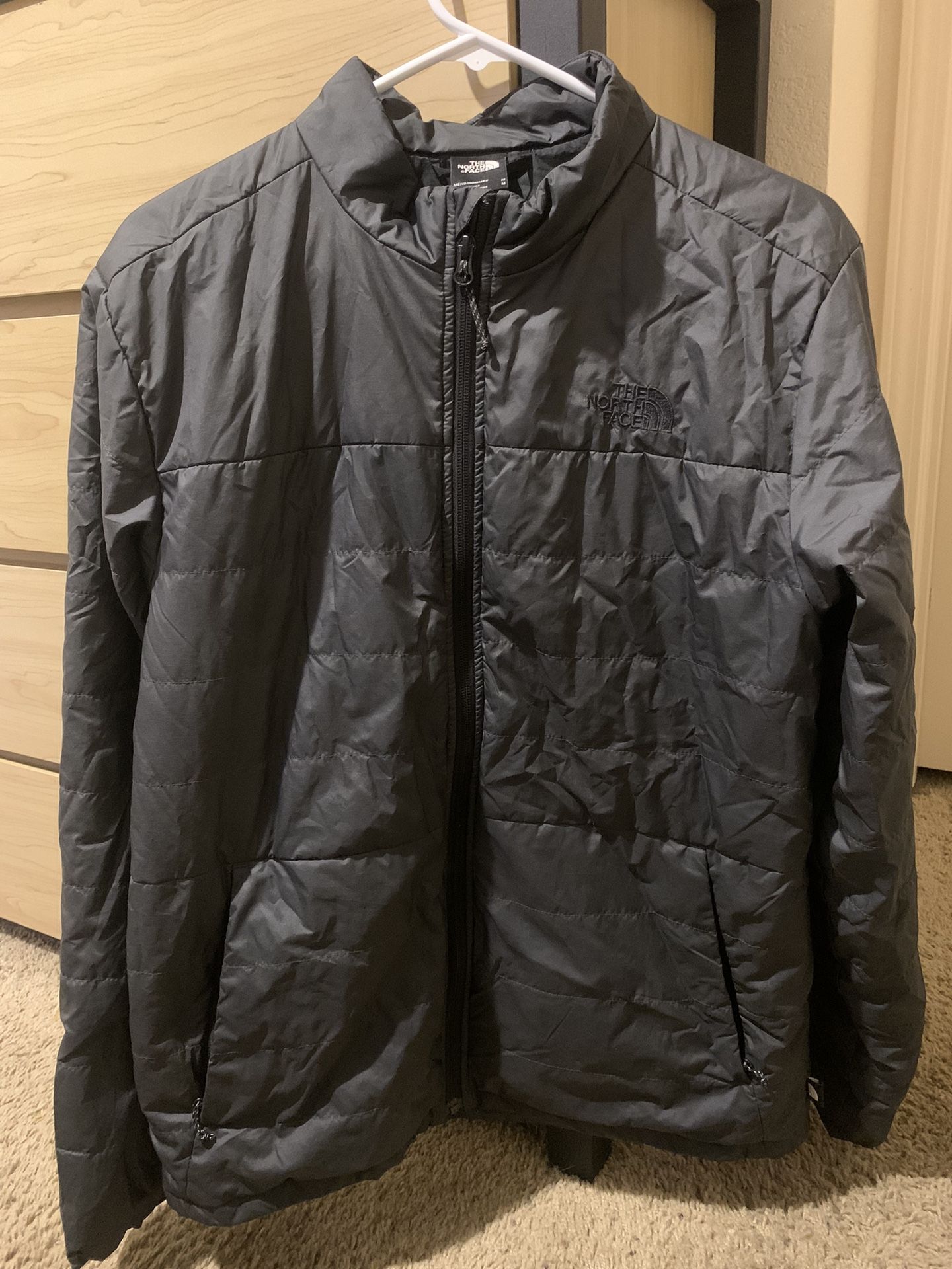 Men’s Medium North Face Puffer Jacket