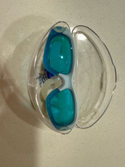Blue swim goggles