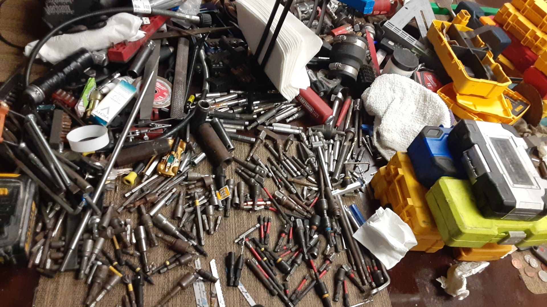 Different kinds of drill bits