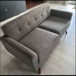 Loveseat 