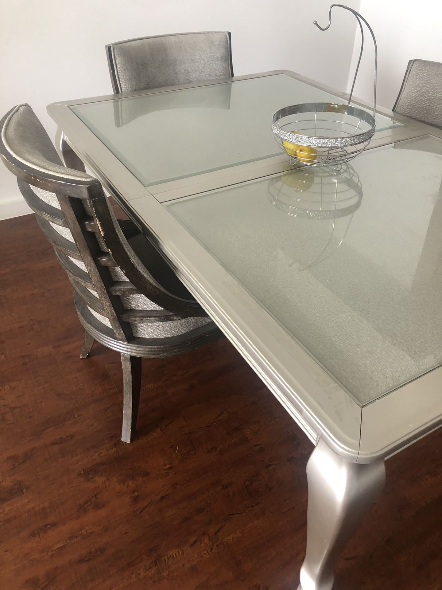 Dining Room Table 