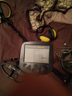 Teknetics Alpha unit metal detector