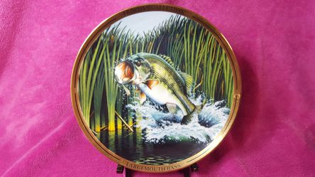 "Largemouth Bass" Trophy Plate