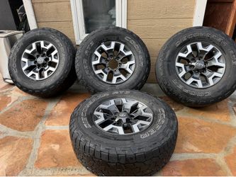 Toyota Tacoma 2016-2023 Off-Road 16” Wheels Rims Machined Charcoal Set