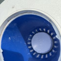 Floating tablet dispenser for a pool