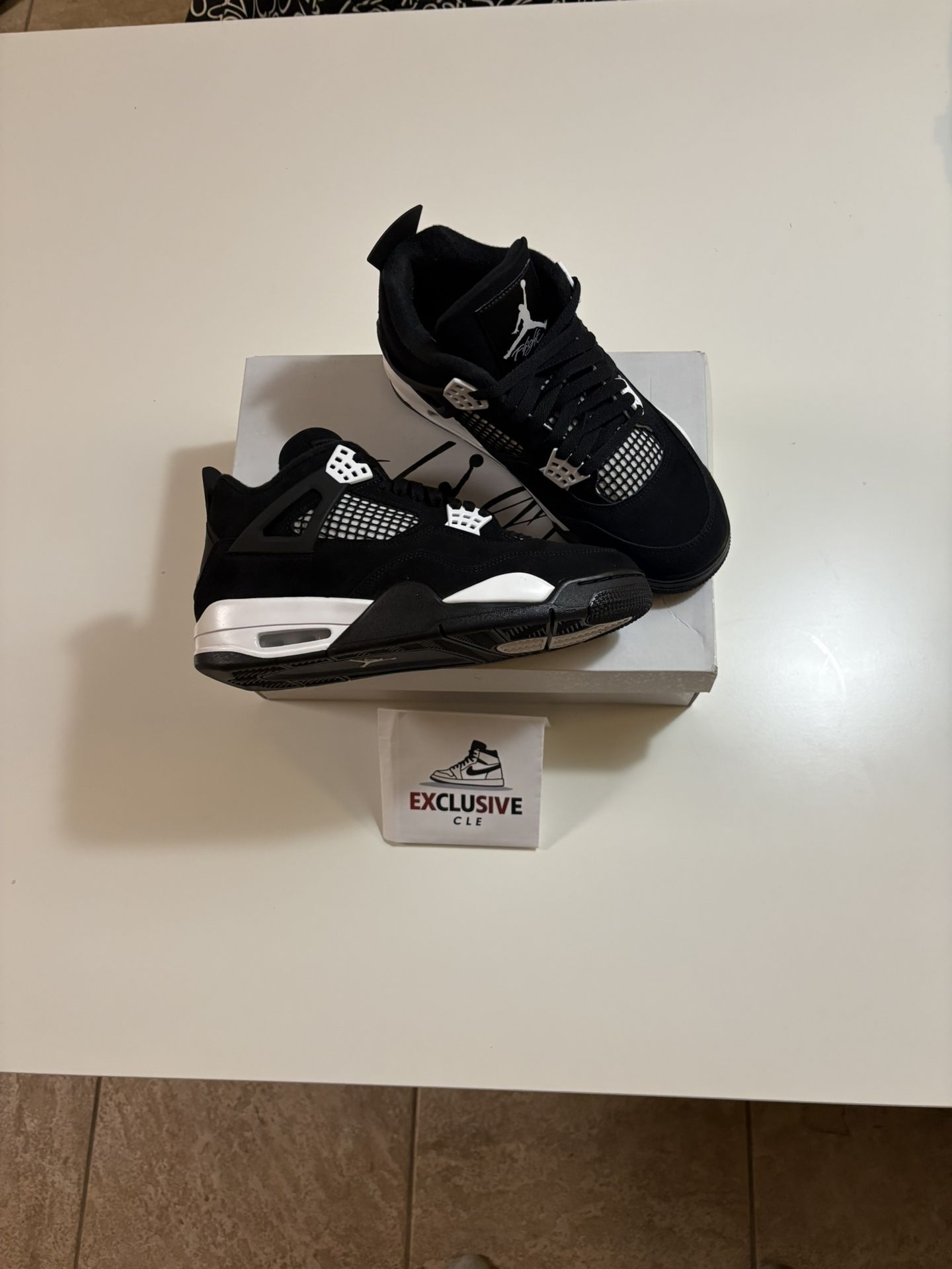 JORDAN 4 White Thunder VNDS Grade A