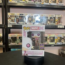 Funko Pop! Selfie Gwenpool #232 Vinyl Figure Marvel Spider-Man 2017 Summer Conv
