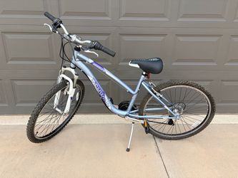 Schwinn Bike 26” LIKE NEW Only ridden a few times